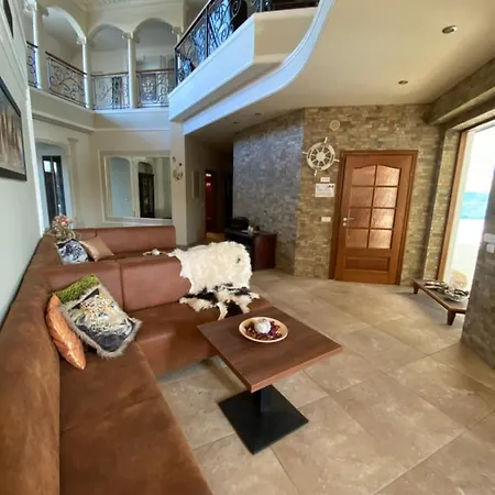 בית אירוח Diamond House *